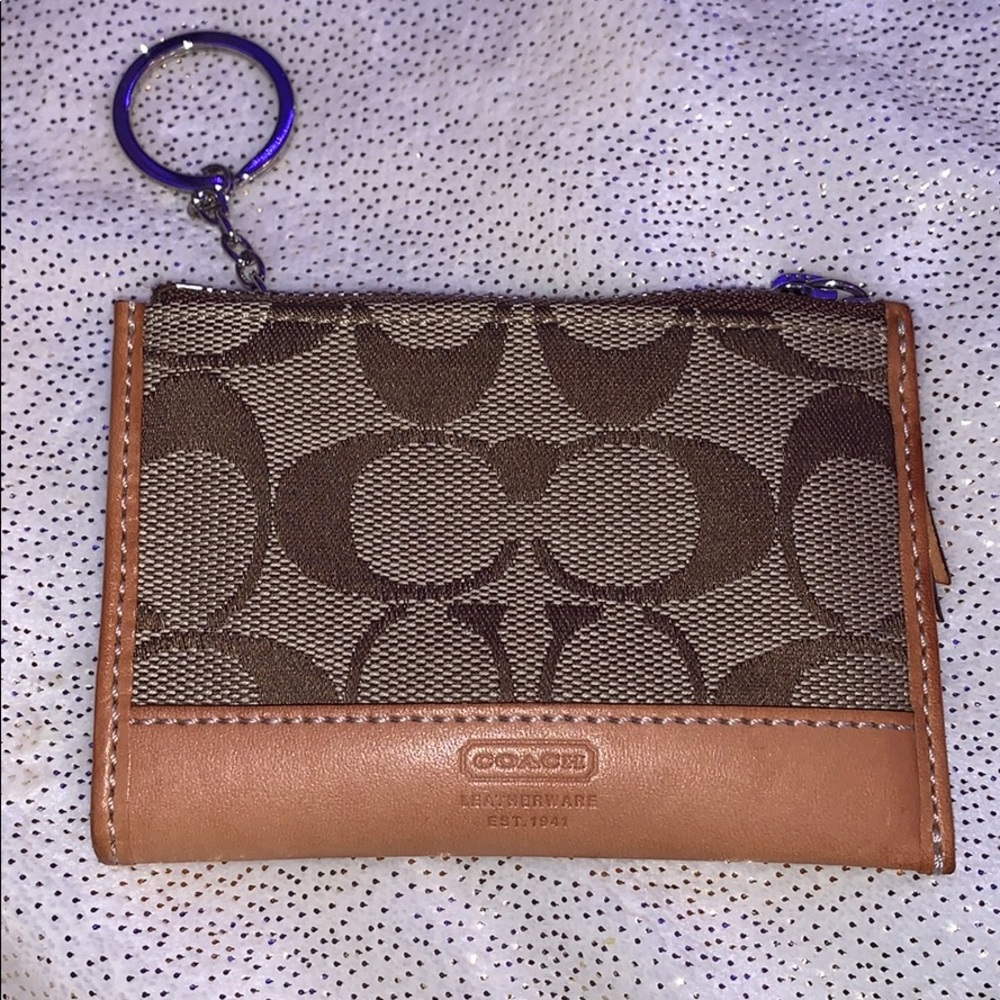 Small Coach Coin Purse/AUTHENTIC - Picture 1 of 4